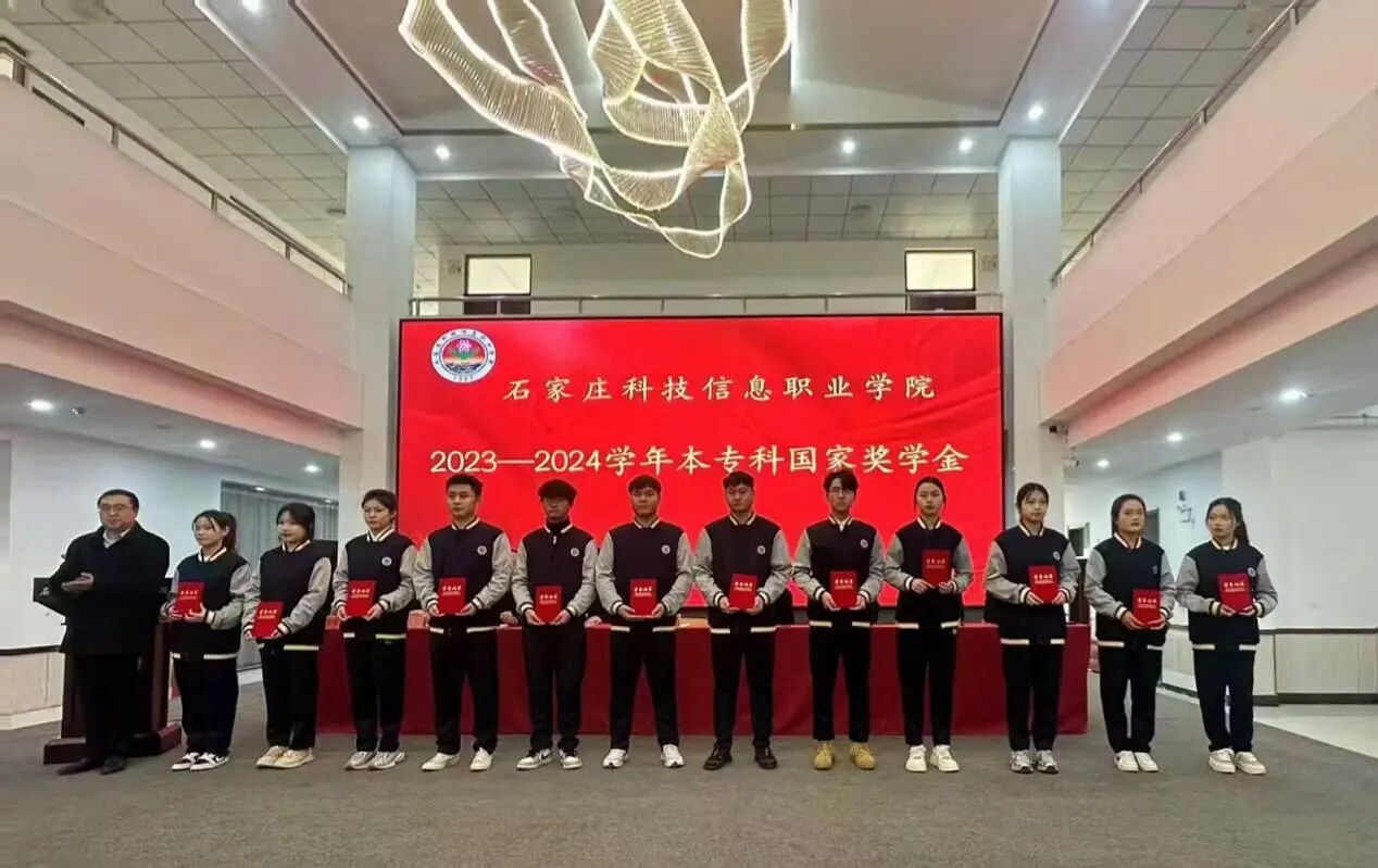 a3adce96e280bd94fe82dc67cfe3a9be.jpg a3adce96e280bd94fe82dc67cfe3a9be.jpg