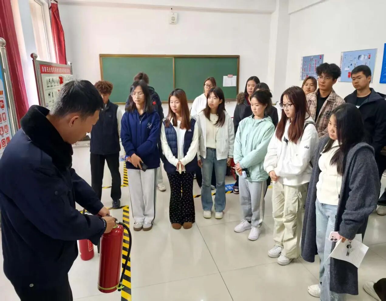 8a52990f12388789c68dd6800c7604ec 8a52990f12388789c68dd6800c7604ec