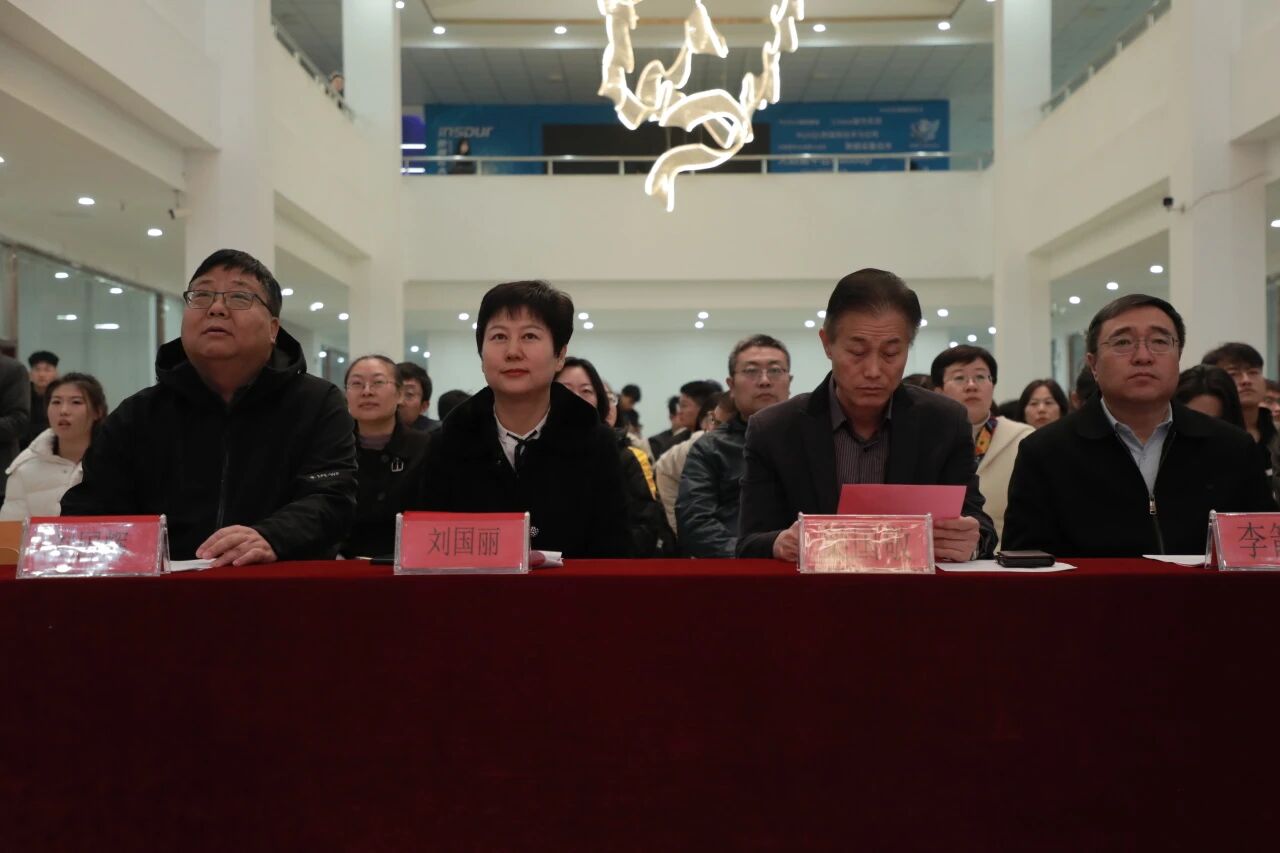 f2d714db96f41abd7ea21591f7b0f95c f2d714db96f41abd7ea21591f7b0f95c