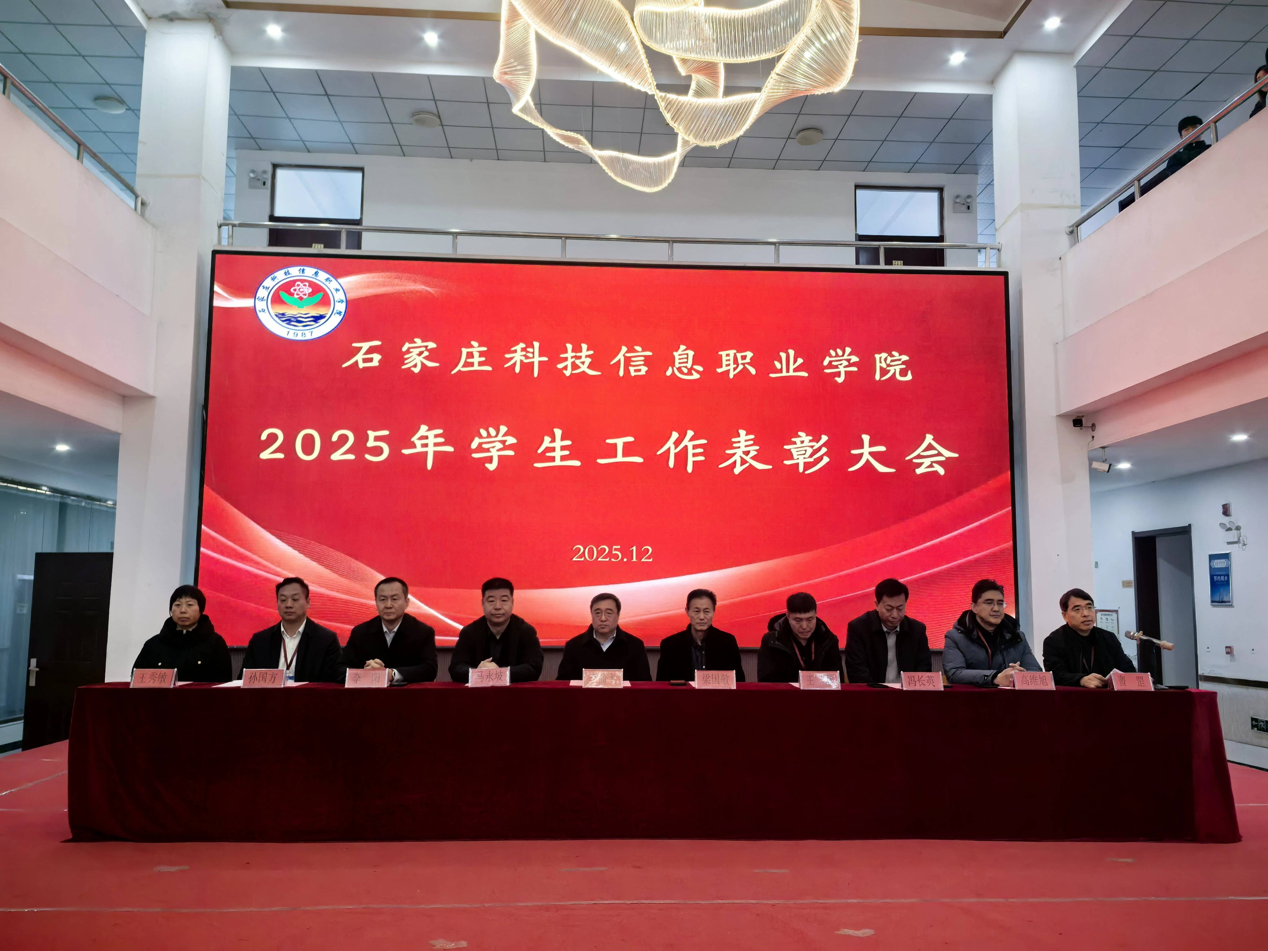 图片9 (2) 图片9 (2)